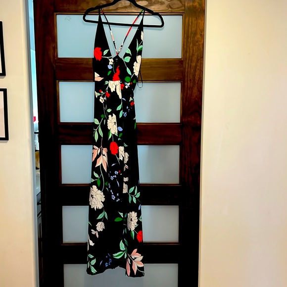 Yumi kim silk wrap floral dress - Picture 2 of 5